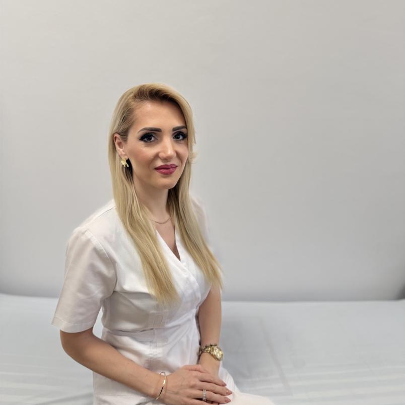 Dr. Ana-Maria Blănaru | Medlist.ro